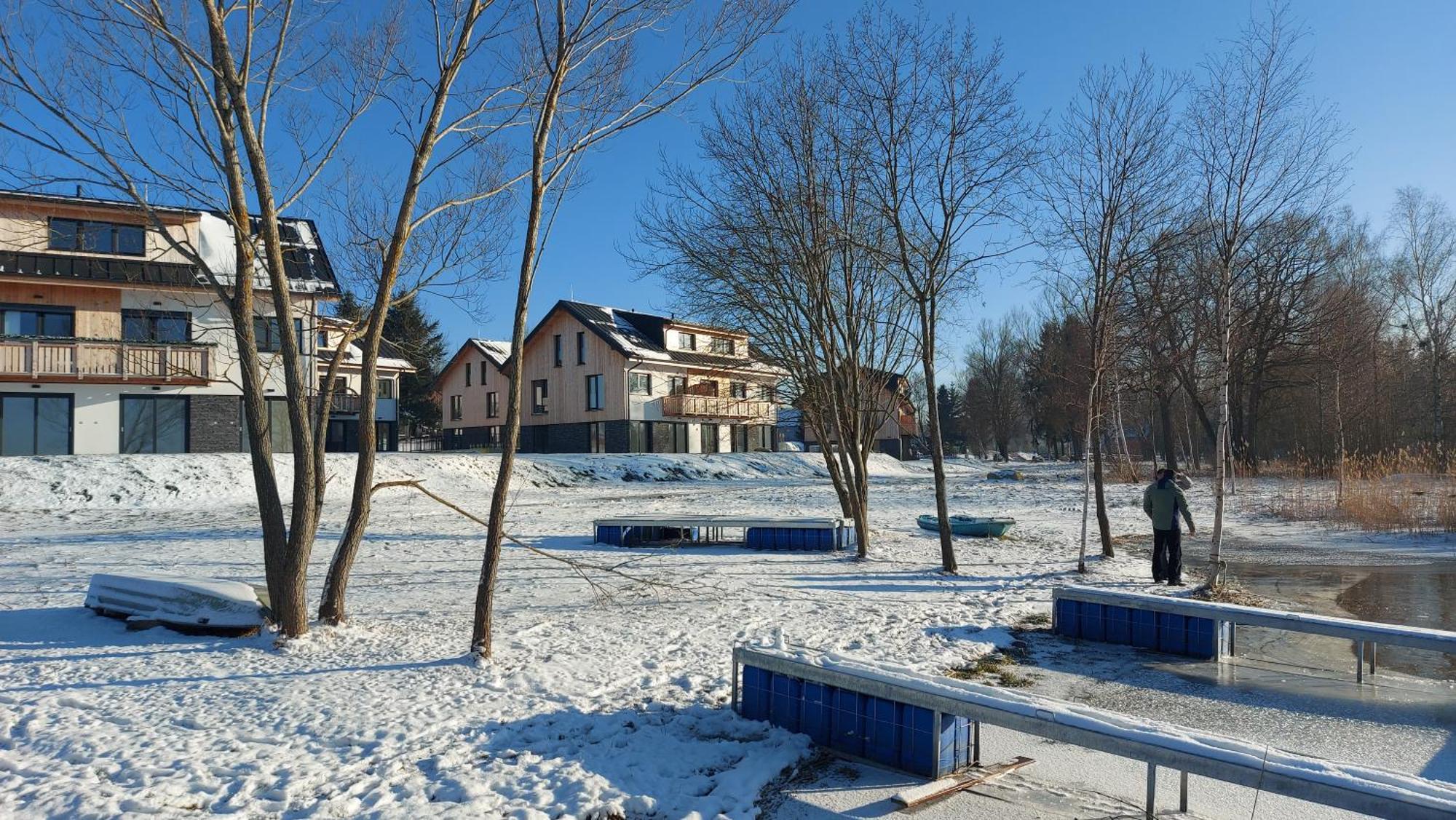 Lipno Apartments Bergmax, Ski Areal Lipno 16Min Dojezd - Resort Male Lipno S Terasou A Zahradkou, Parking Free Cerna v Posumavi Luaran gambar