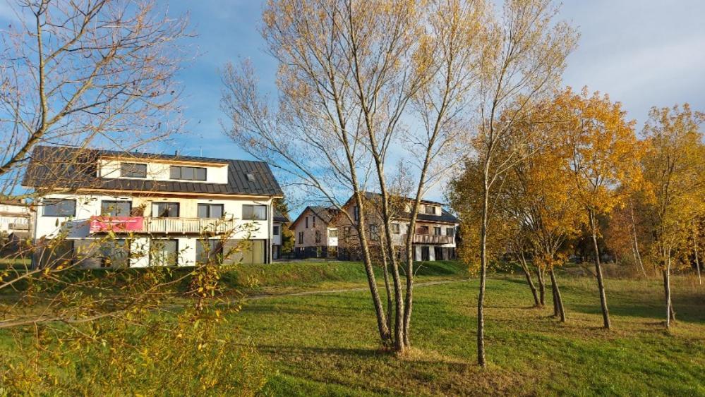 Lipno Apartments Bergmax, Ski Areal Lipno 16Min Dojezd - Resort Male Lipno S Terasou A Zahradkou, Parking Free Cerna v Posumavi Luaran gambar