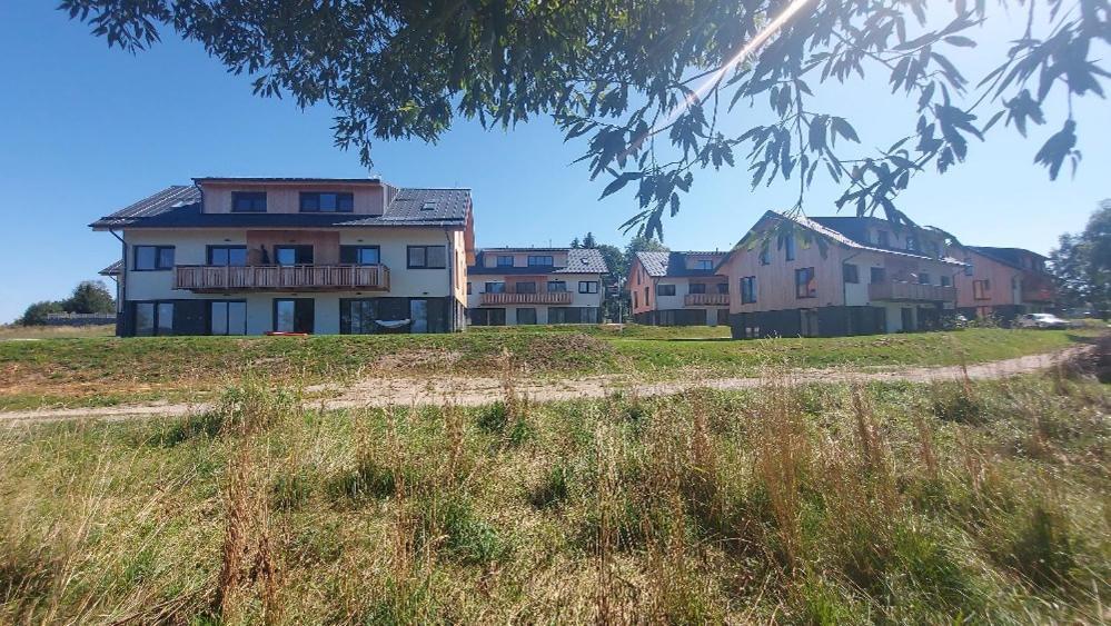 Lipno Apartments Bergmax, Ski Areal Lipno 16Min Dojezd - Resort Male Lipno S Terasou A Zahradkou, Parking Free Cerna v Posumavi Luaran gambar
